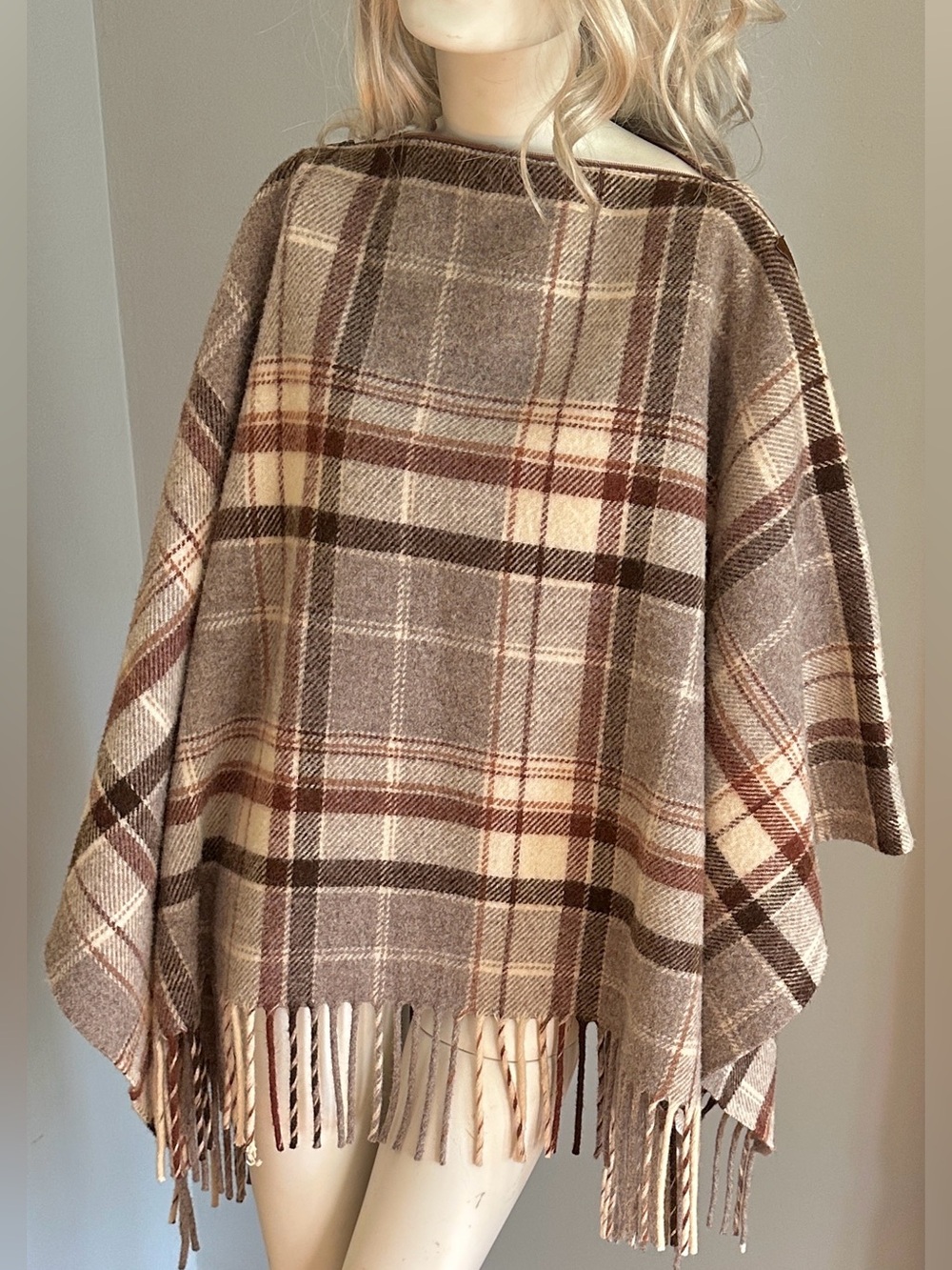 Vtg Pendleton Knockabouts Tartan Wool Plaid Poncho Convertible Blanket